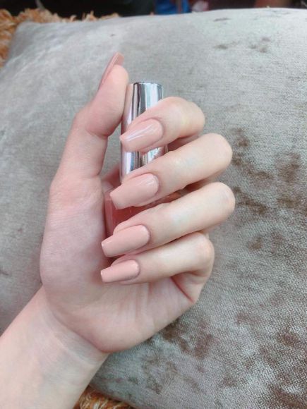 Làm nail