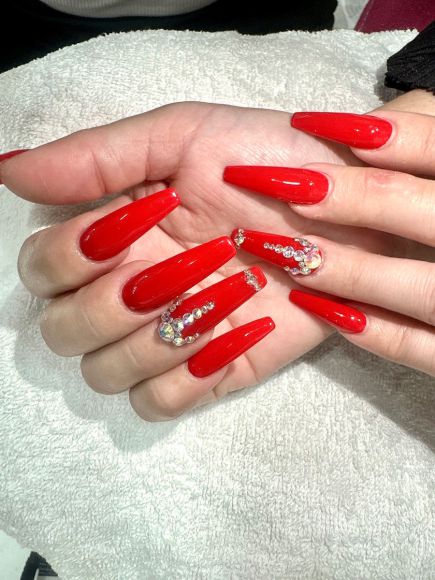 Làm nail
