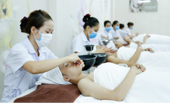 Thẩm mỹ viện - Phun xăm