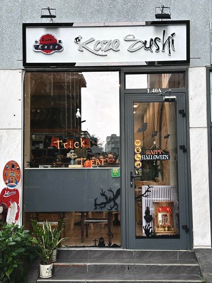 nhà hàng sushi