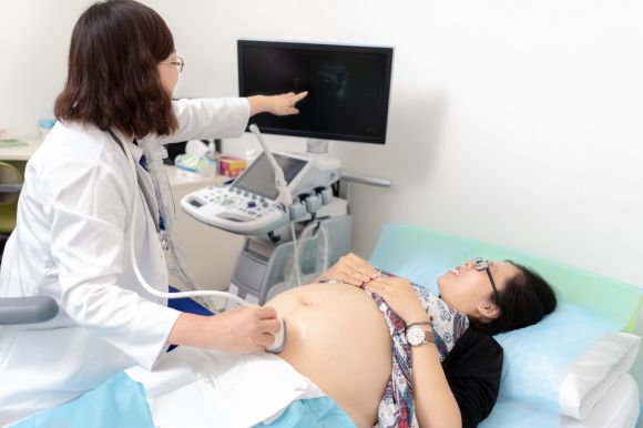 Chăm sóc mẹ và bé