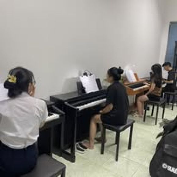 Nhạc cụ - Nhạc sống - Khoá học âm nhạc