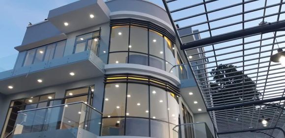 Cửa nhôm - Cửa cuốn