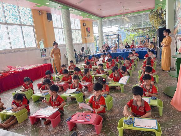 Mầm non
