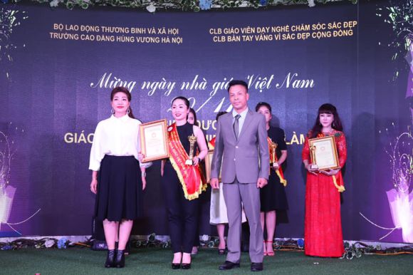 Thẩm mỹ viện - Phun xăm