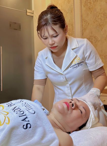 Thẩm mỹ viện - Phun xăm