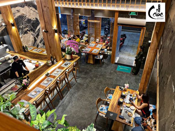 nhà hàng sushi