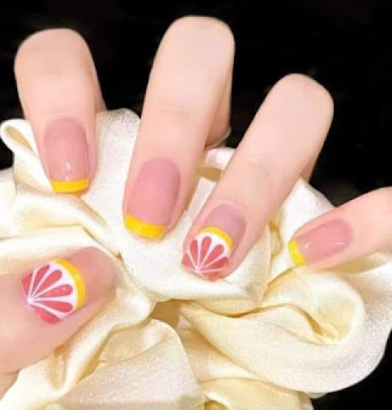 Làm nail