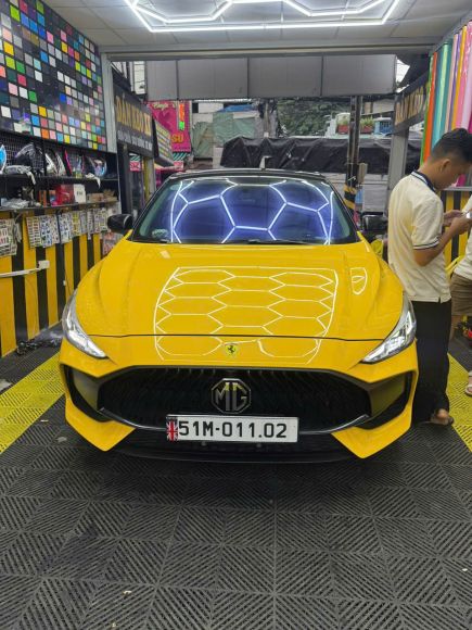 tem nhãn decal
