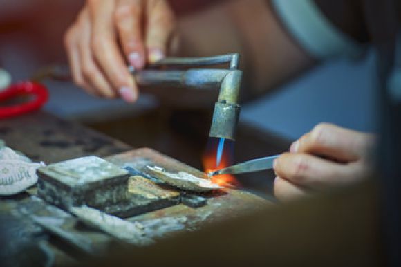 Thiết bị cơ khí