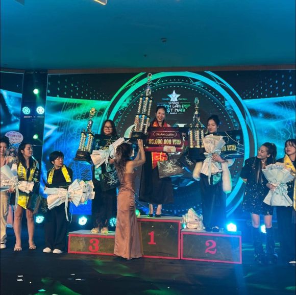 Thẩm mỹ viện - Phun xăm