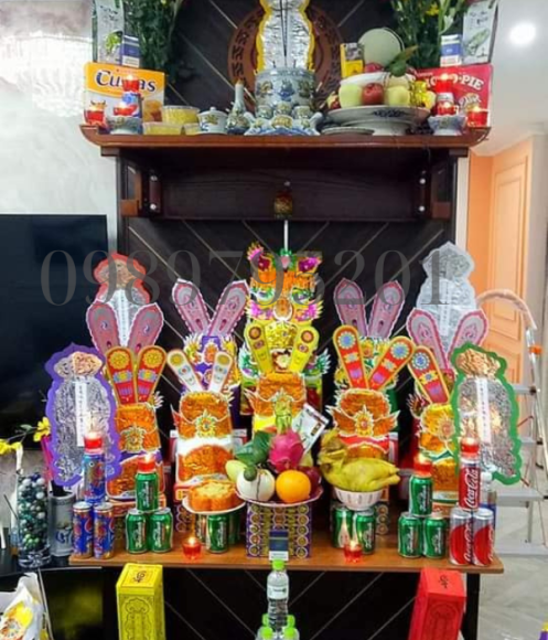 Trang trí gia tiên