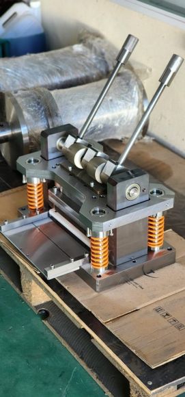 Thiết bị cơ khí