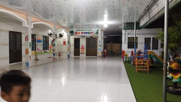 Mầm non