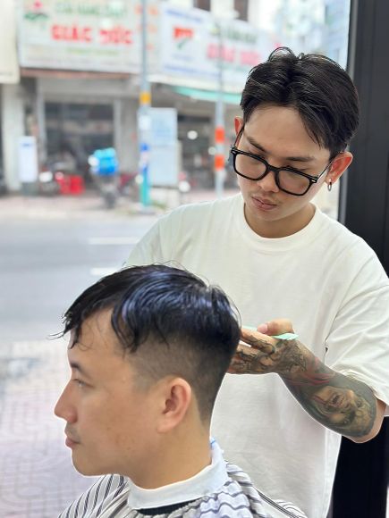 Salon làm tóc - Cắt tóc nam
