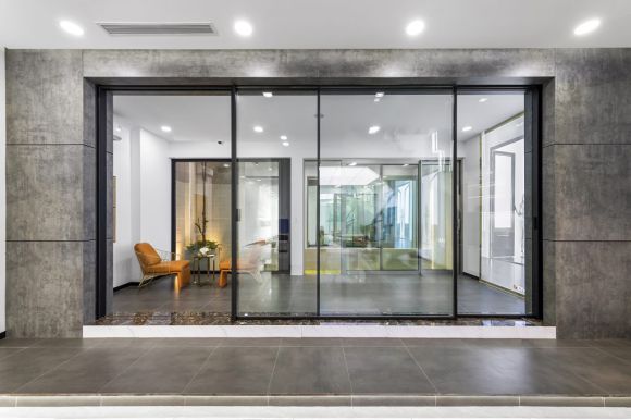 Cửa nhôm - Cửa cuốn