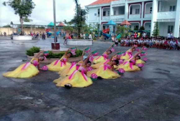 Mầm non