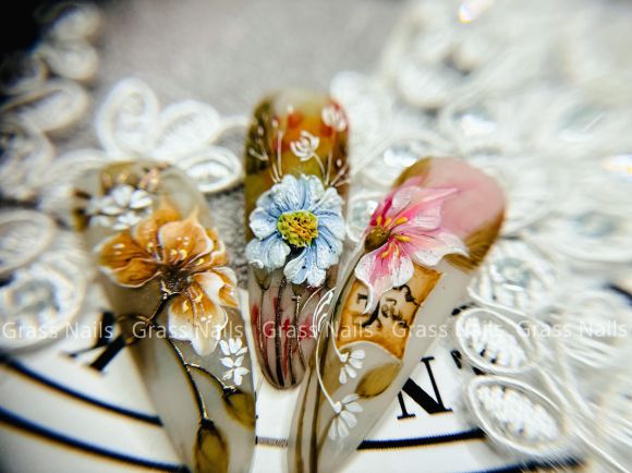 Làm nail