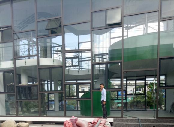 Cửa nhôm - Cửa cuốn