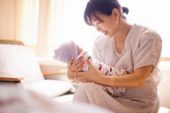 Chăm sóc mẹ và bé