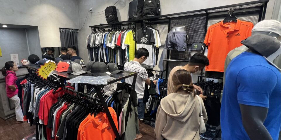 Top 3 Shop Áo Thể Thao Uy Tín Tại TP.HCM