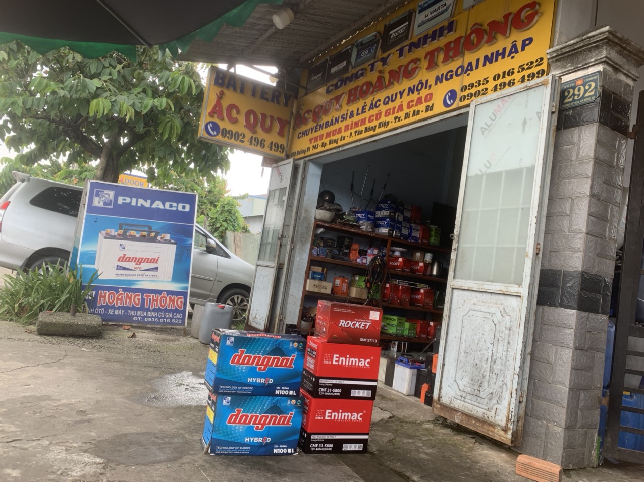 Đối Tác Đáng Tin Cậy Cho Doanh Nghiệp Vận Tải: Đại Lý Ắc Quy Liên Thông