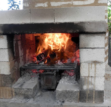 Khám Phá Thế Giới Than Củi Tại Cửa hàng Than Phát Minh: Giải Pháp Tiết Kiệm và Hiệu Quả