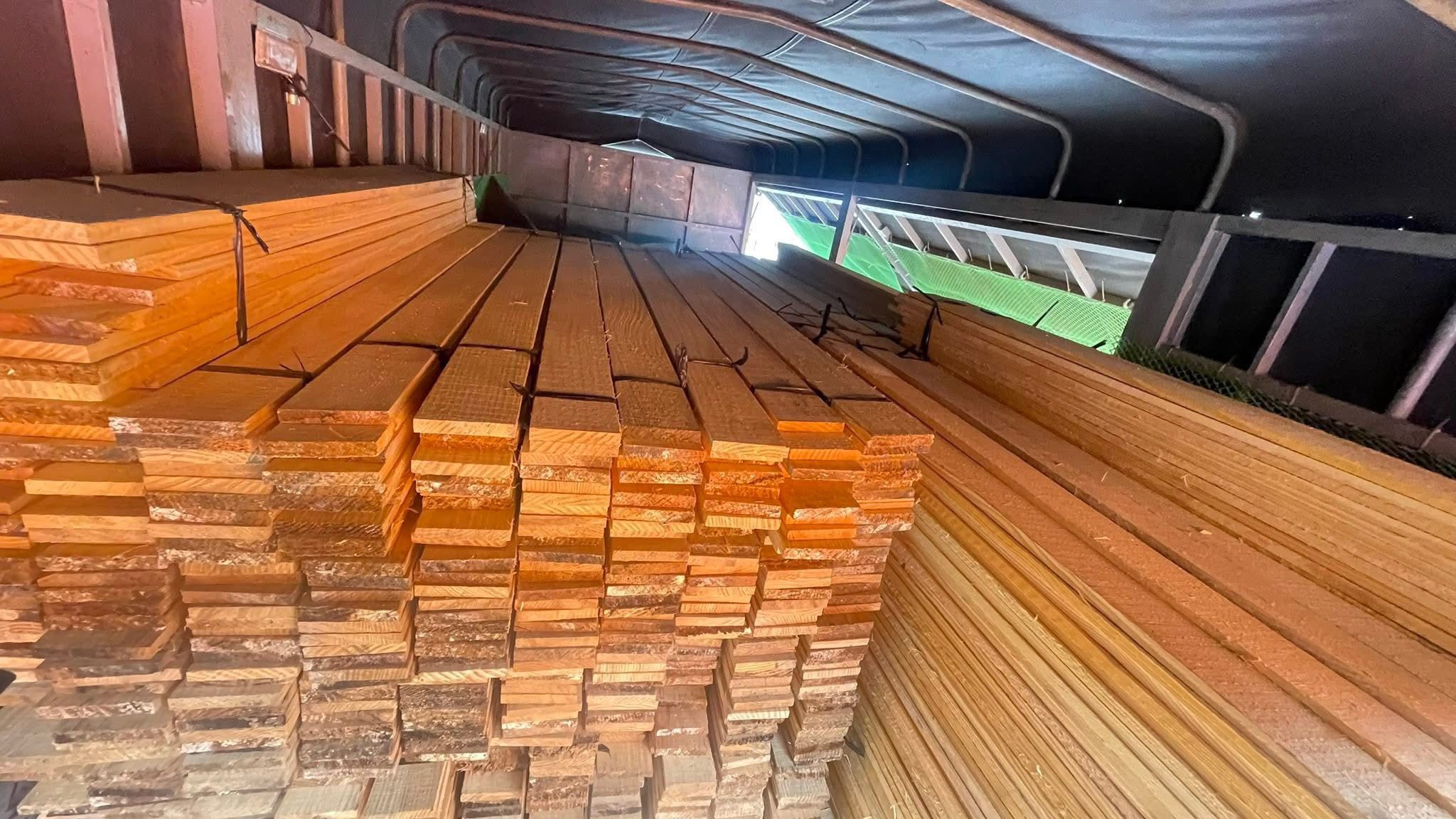 Top 3 Công Ty Chuyên Sỉ Lẻ Gỗ Thông Mỹ Giá Tốt Tại Hóc Môn