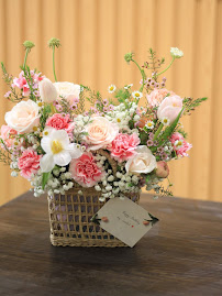 Tiệm Hoa Poem Flowers