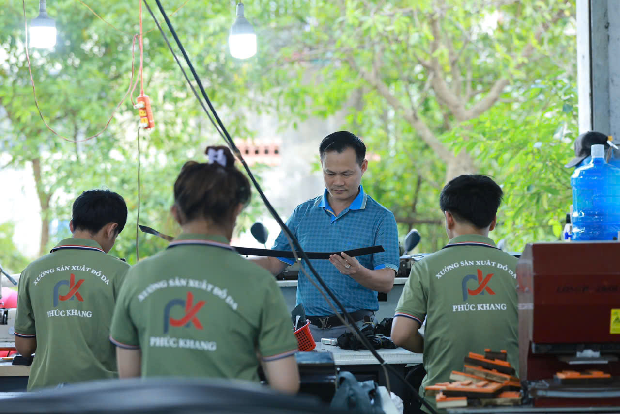 Top 3 Cơ Sở Chuyên Sản Xuất Thắt Lưng, Ví Da Bò Uy Tín, Giá Cả Cạnh Tranh Tại TPHCM