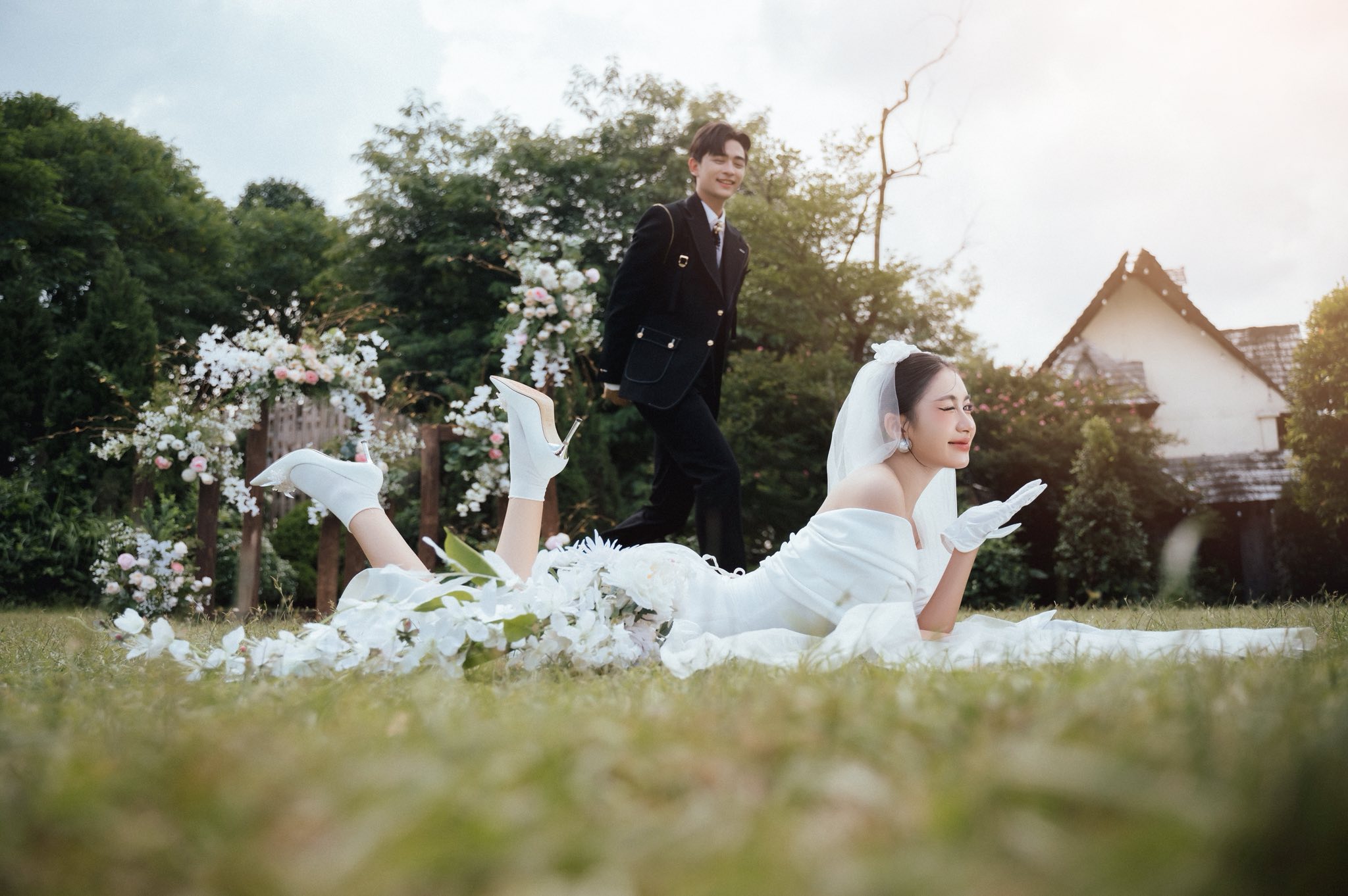 Top 3 cửa hàng váy cưới và chụp hình cưới đẹp, giá hợp lý tại Thủ Đức