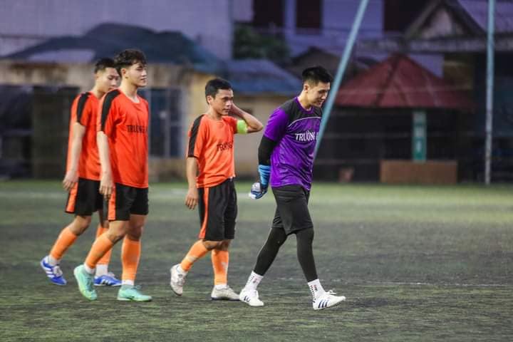 Sân Bóng Phú Xuân ở Nhà Bè: Nơi Hội Tụ Niềm Đam Mê Bóng Đá