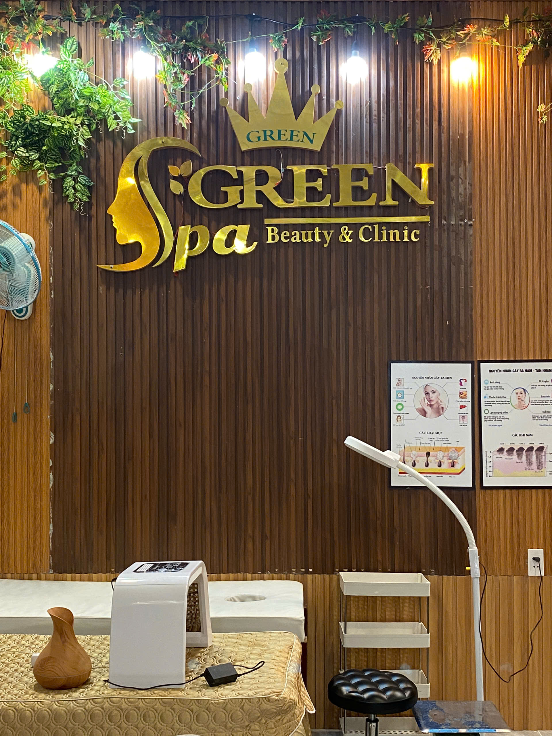 DỊCH VỤ TRỊ MỤN CHUYÊN SÂU TẠI THẨM MỸ VIỆN GREEN SPA – GIẢI PHÁP CHO LÀN DA SÁNG MỊN, KHÔNG TÌ VẾT