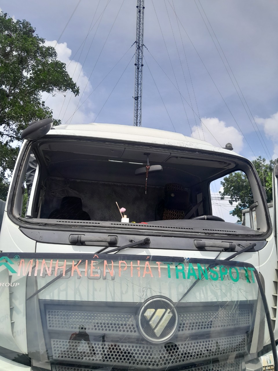 Top 3 đơn vị Thay Kính Ô Tô Nhanh – Chuẩn – Đẹp: Giải Pháp An Toàn Cho Mọi Hành Trình