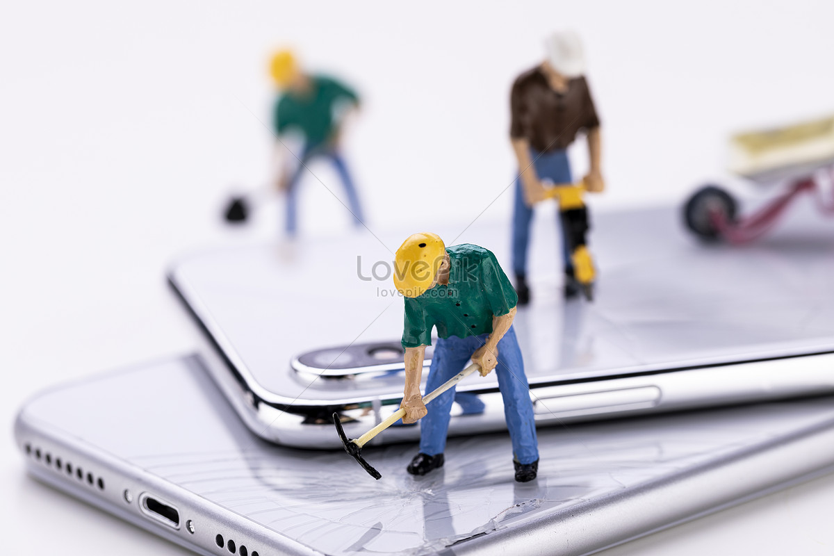 Top 3 Trung Tâm Sửa Chữa Điện Thoại Uy Tín Tại Tân Phú