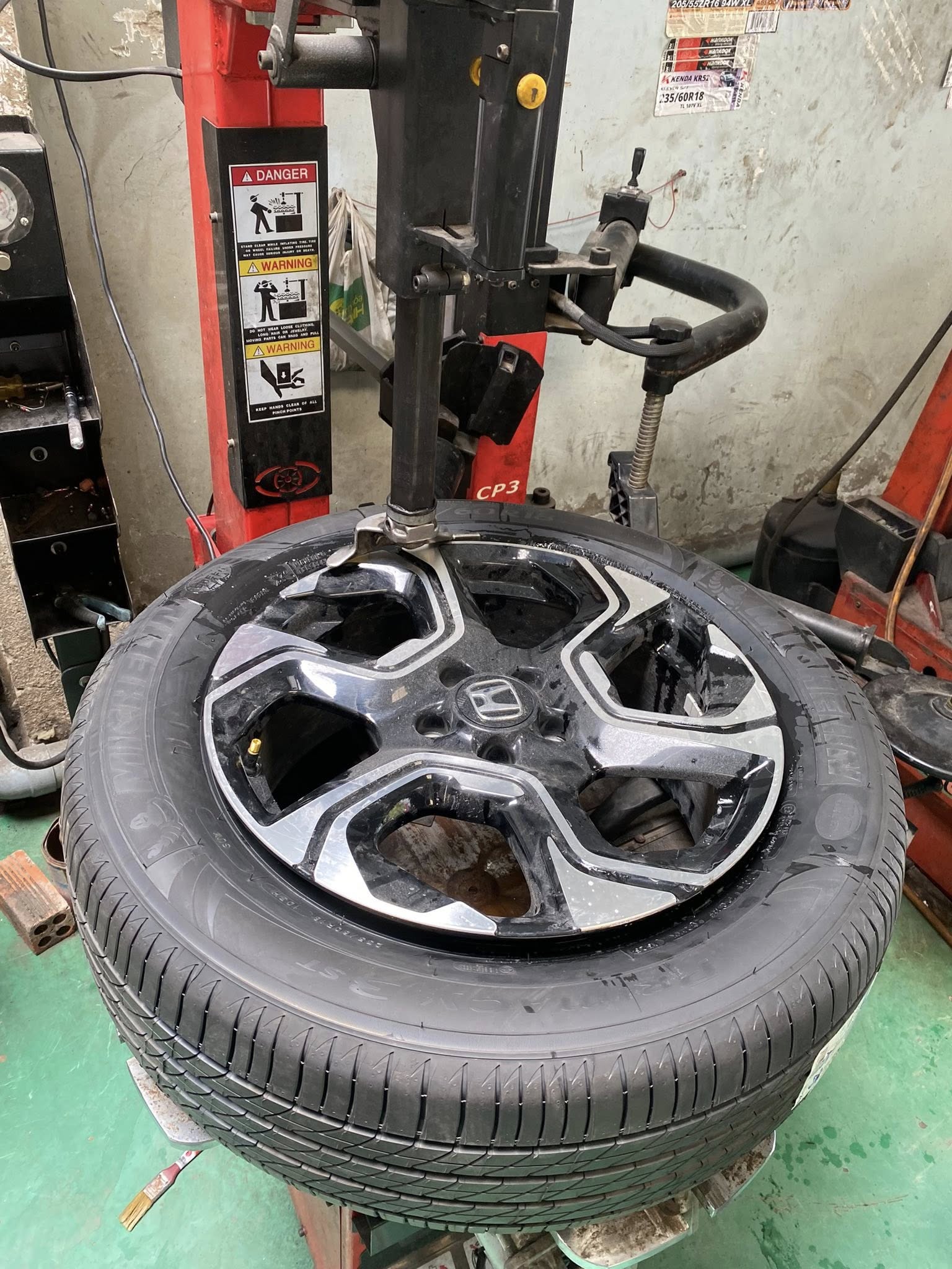 Khám Phá Top 3 Địa Chỉ Tư Vấn – Thay Mâm Lốp Ô Tô Chuyên Nghiệp Tại Thủ Đức (Cập Nhật 2025)