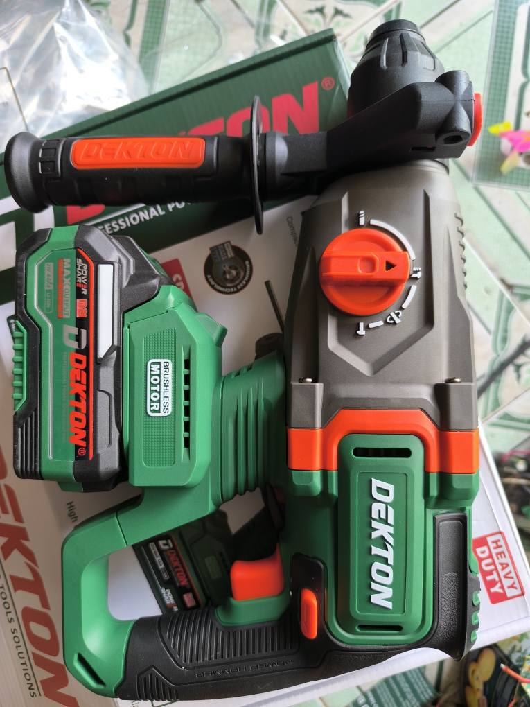 Top 3 cửa hàng pin máy khoan uy tín nhất Thủ Dầu Một: Địa chỉ đáng tin cậy cho thợ và dân DIY