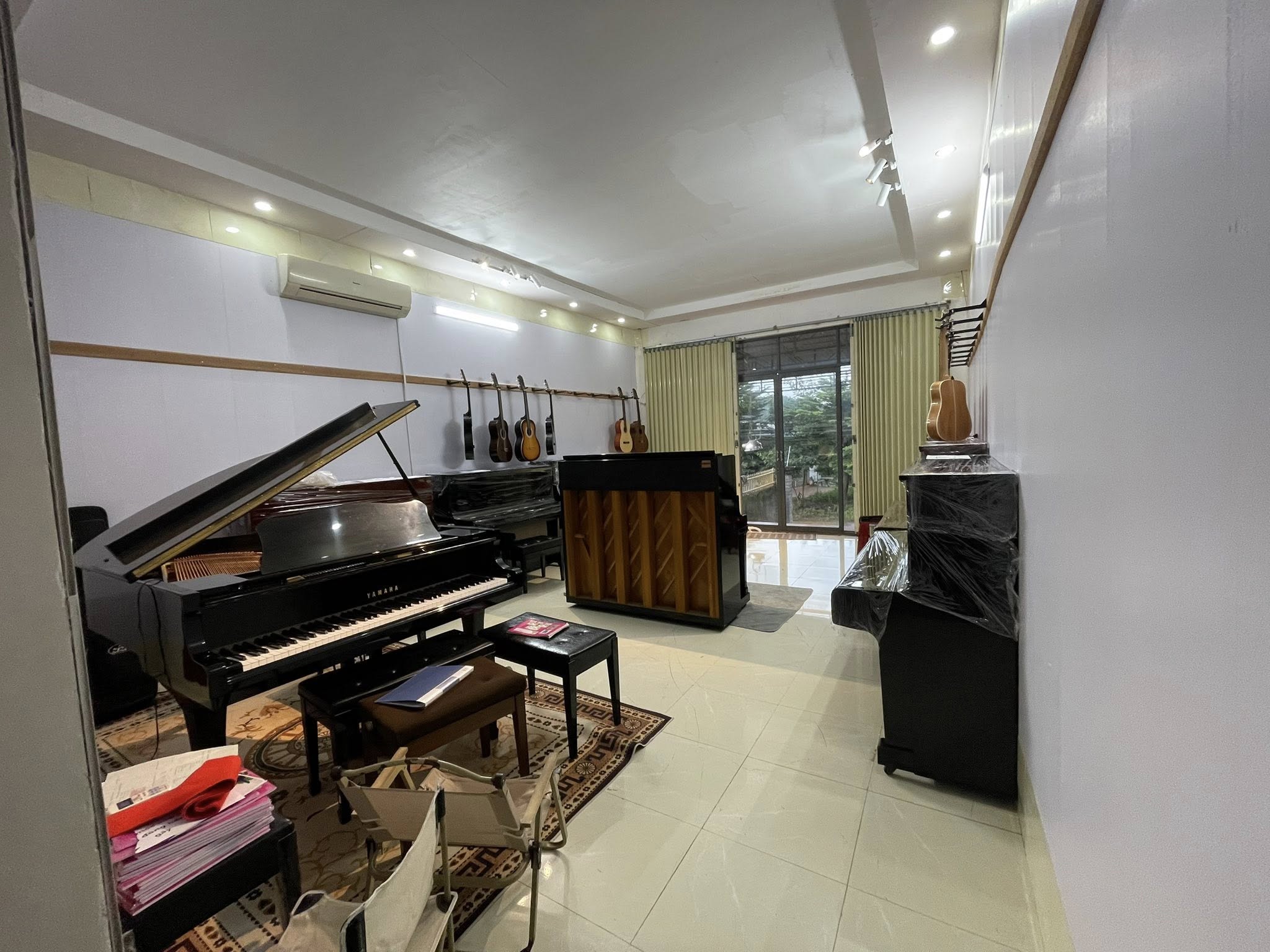 Top 3 Cửa Hàng Bán Piano Điện Uy Tín Tại TP.HCM: Chất Lượng – Bảo Hành – Giá Tốt