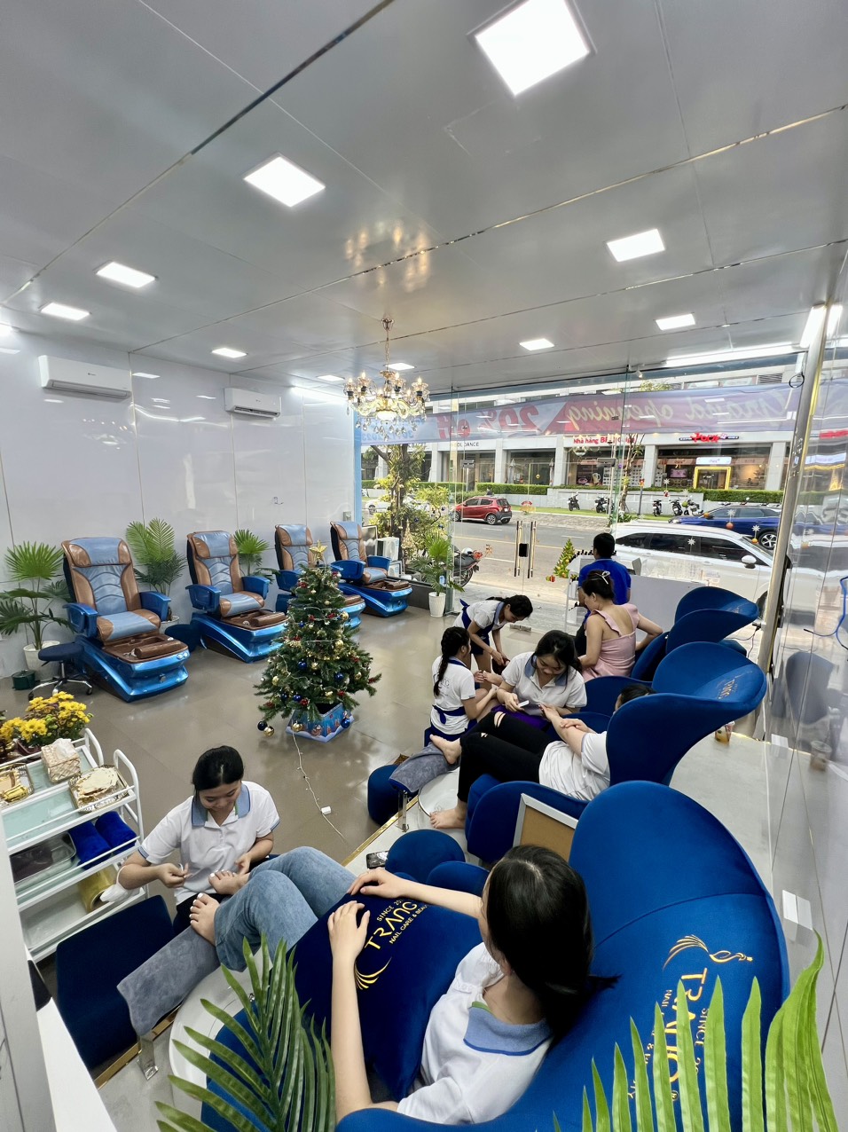 Top 3 Nail Quận 7 Uy Tín – Làm Đẹp, Thư Giãn Và Chăm Sóc Chuẩn Chỉnh