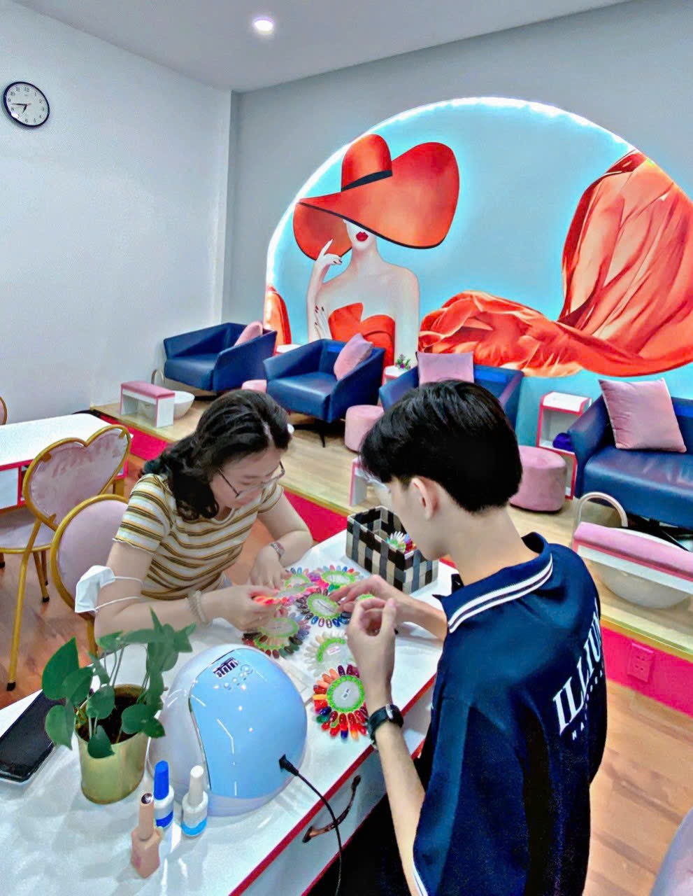 Làm Nails Đẹp ở Thủ Đức