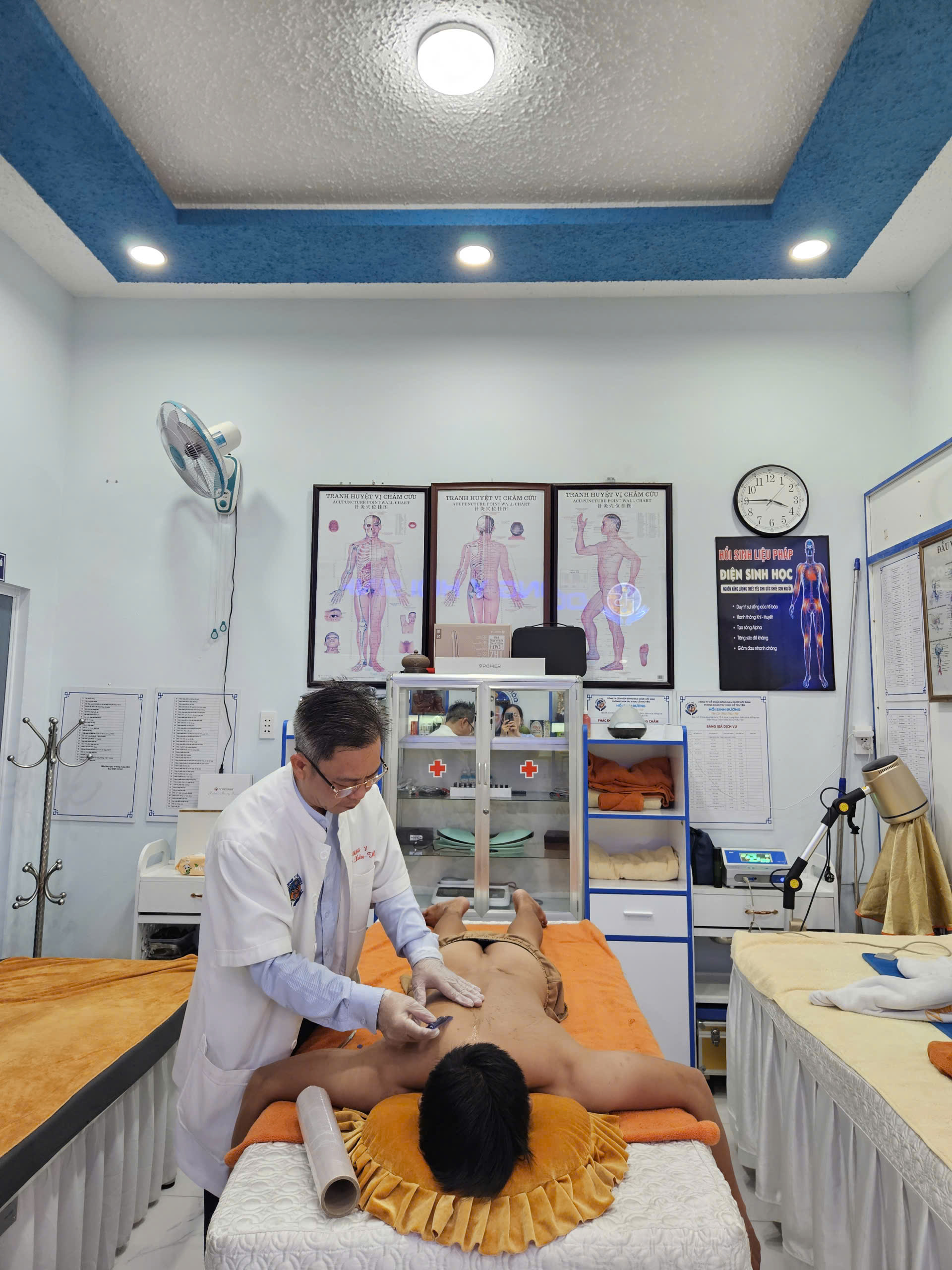 Review Hồi Sinh Liệu Pháp Tại Phòng Khám Đông Y Hồi Sinh – Giải Pháp Phục Hồi Sức Khỏe Toàn Diện