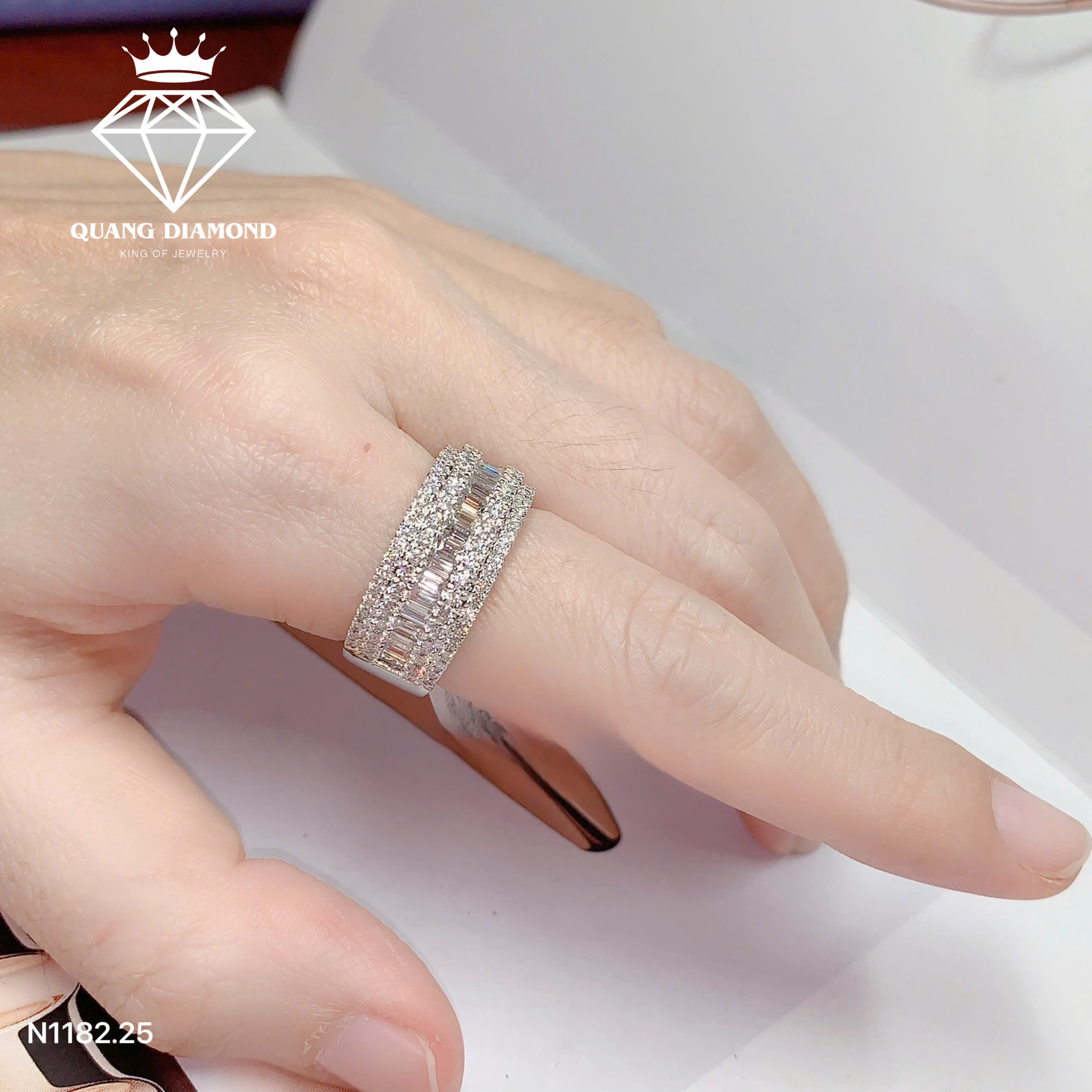 Top 3 Đơn Vị Bán Trang Sức Kim Cương Uy Tín Giá Rẻ Nhất Hiện Nay