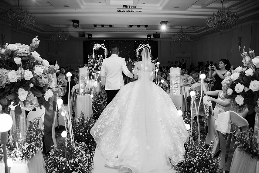 Top 3 Lý Do Chọn Áo Cưới Hoàng Gia - Royal Wedding Cho Bộ Ảnh Cưới Hoàn Hảo