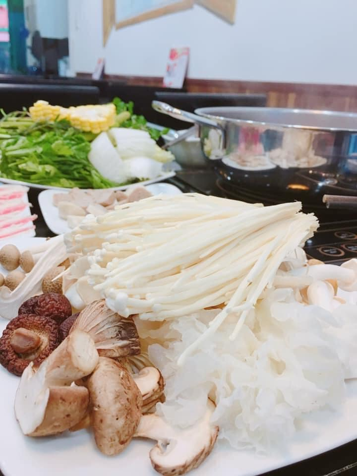 Lẩu nấm Oiisi – Nấm hương thảo