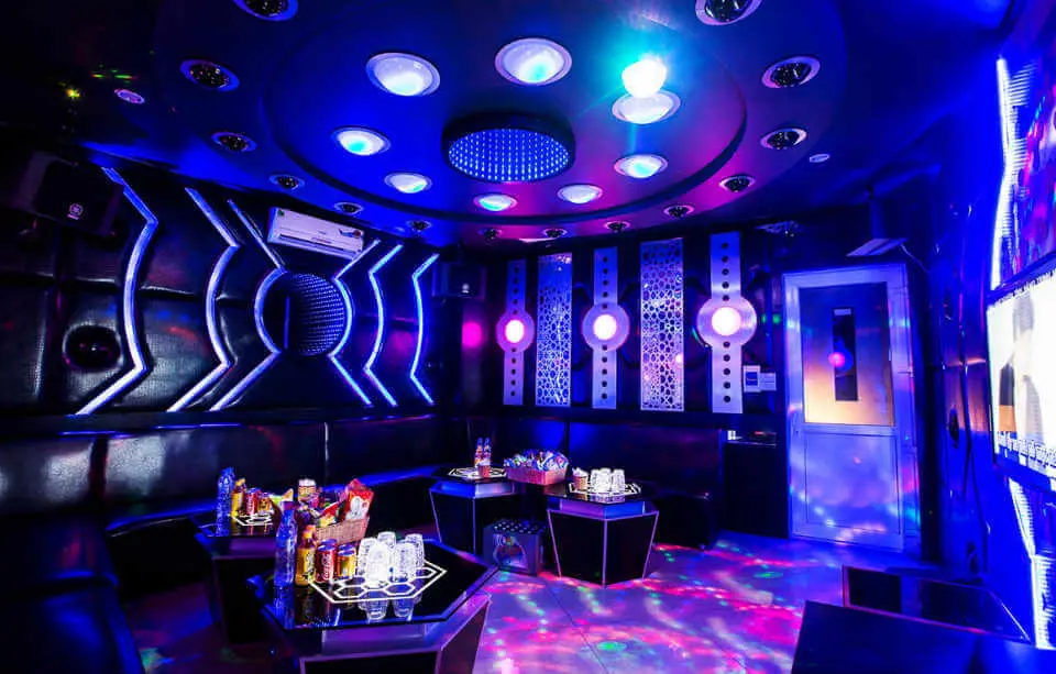 KARAOKE XINH XINH - ĐỊA CHỈ KARAOKE SIÊU HOT NHẤT TẠI QUẬN 7
