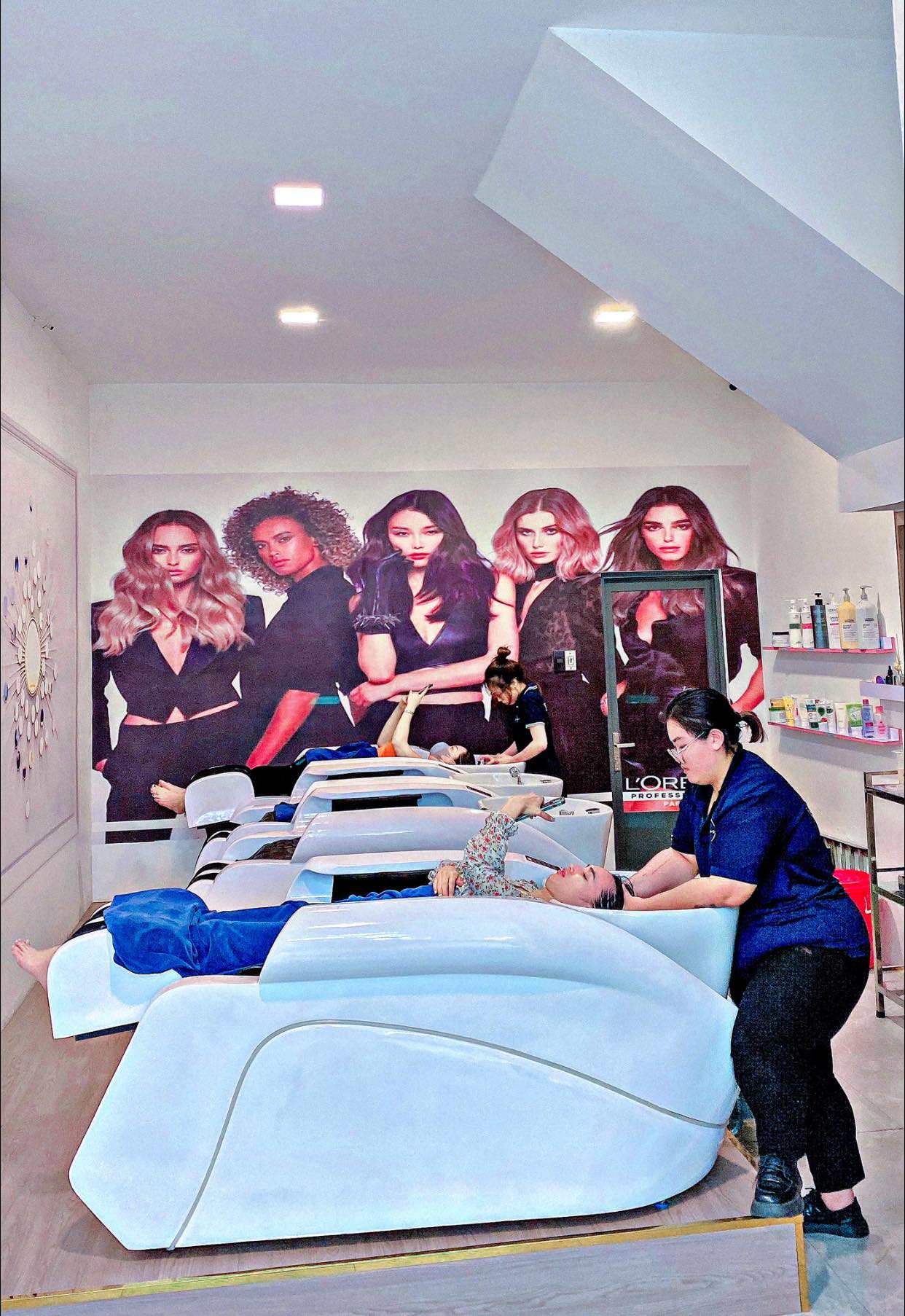 Vừa Gội Đầu và Massage tại Kha Vạn Cân, Thủ Đức