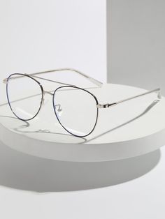 Top 3 Cửa hàng đồng hồ mắt kính uy tín tại Tân Phú, Thành phố Hồ Chí Minh