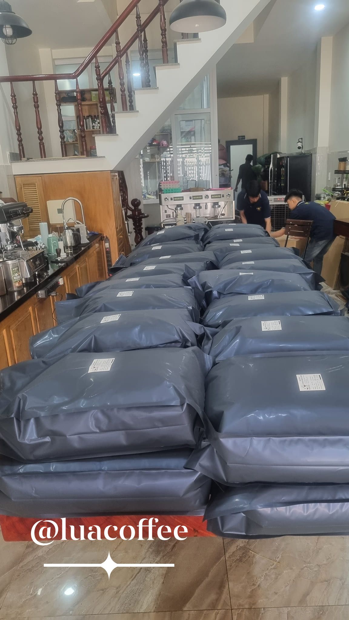 Mua Cà Phê Sạch Nguyên Chất 100% Tại Azet Coffee – Giao Hàng Toàn Quốc