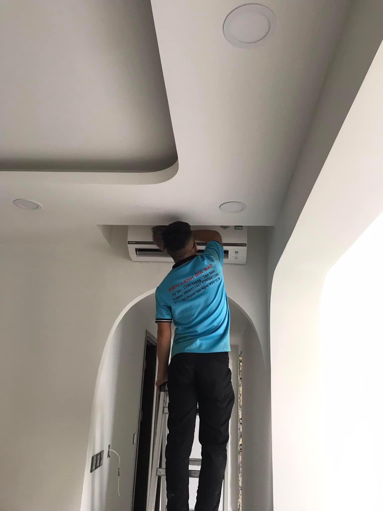 sửa máy lạnh