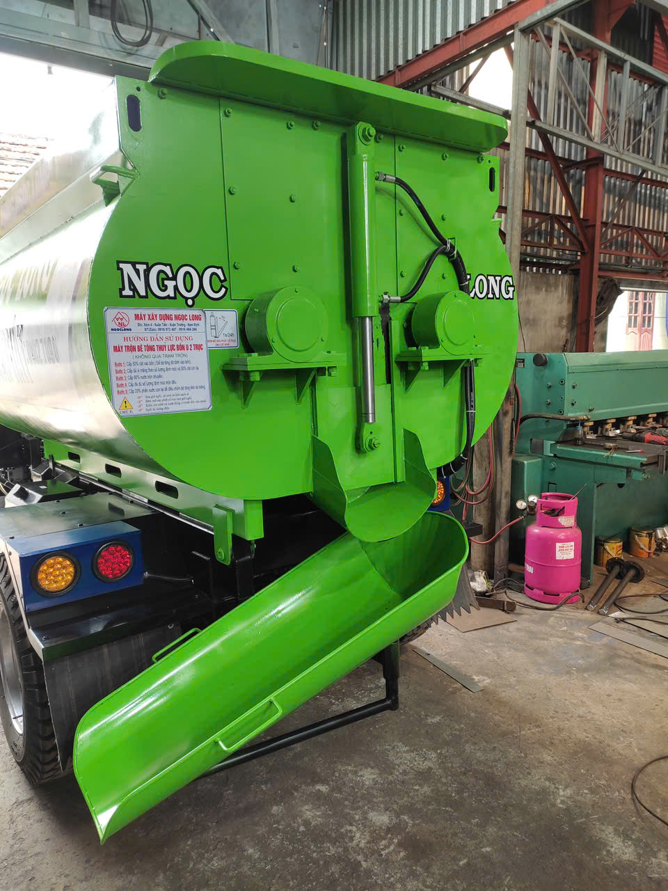 Top 3 đơn vị chuyên cung cấp máy trộn bê tông thuỷ lực 2 trục 3 khối uy tín, chất lượng tại Xuân Trường, Nam Định